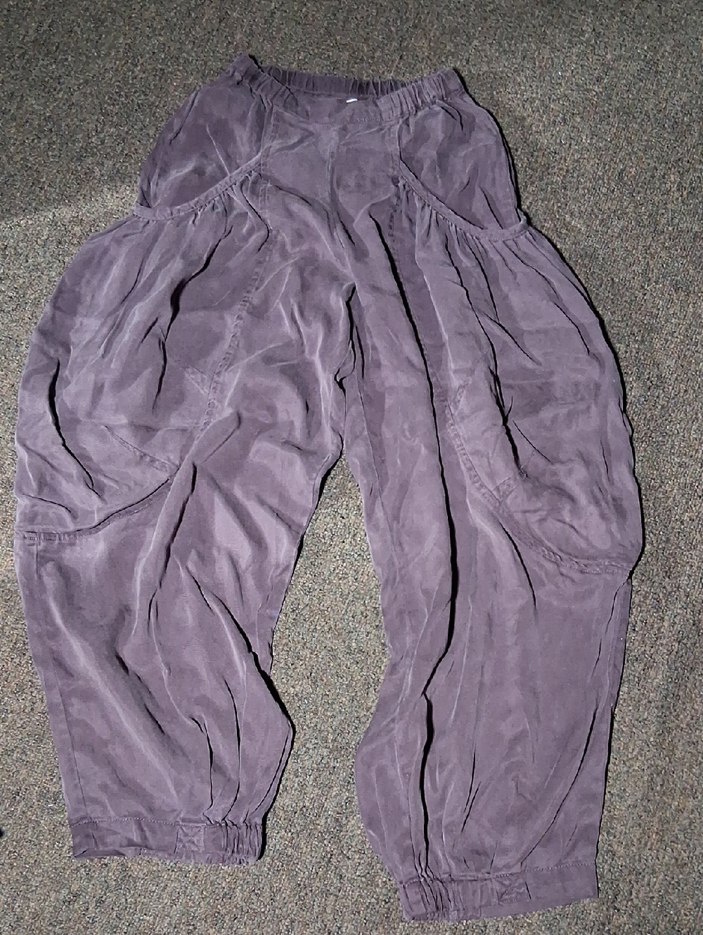 BDG Em 100% Lyocell Pocket Pant - Prune/Plum XS. New - Picture 3 of 10